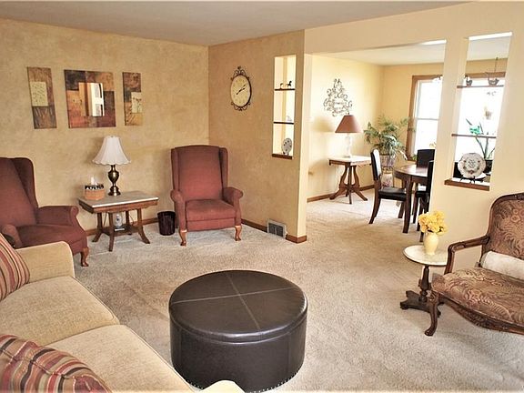 5th image of 84 Mariemont Ave