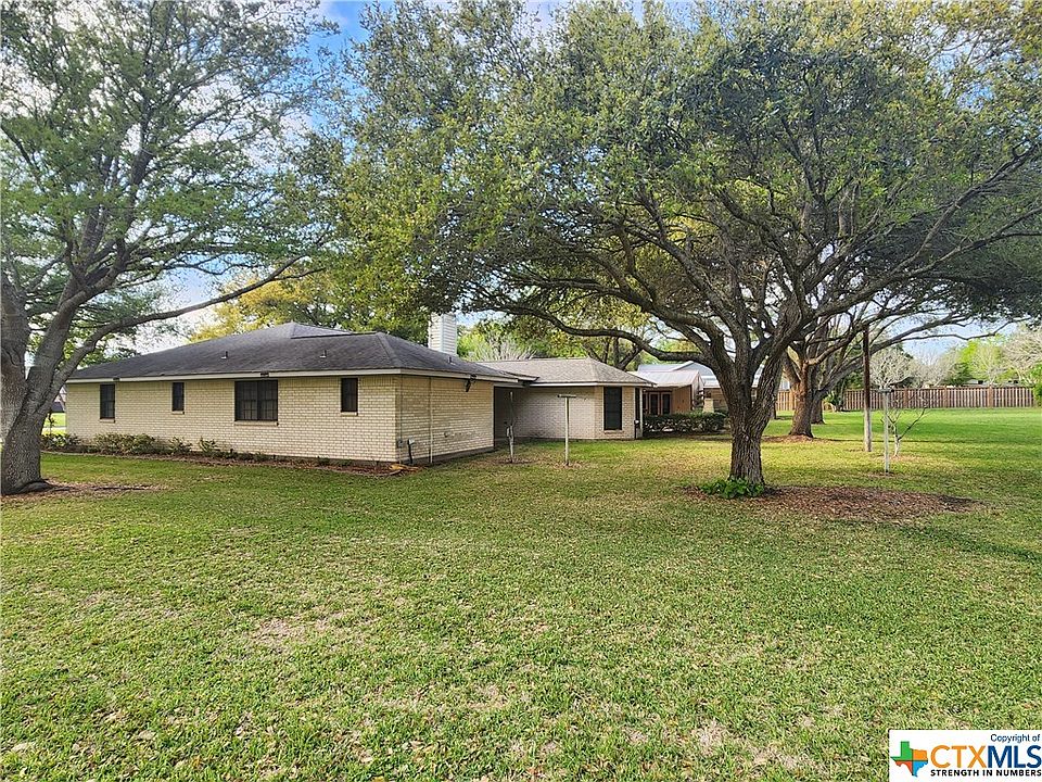 1709 Cody Dr, Shiner, TX 77984 MLS 501198 Zillow