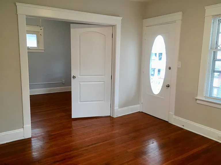 1005 Auburn Ave — Photo 9