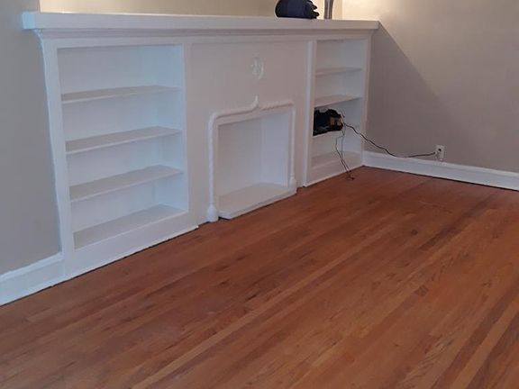 4th image of 8246 S Vernon Ave #1S