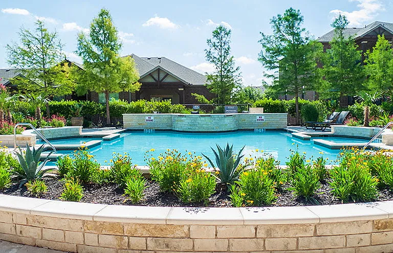 Retreat at Stonebridge Ranch Apartments — Photo 4