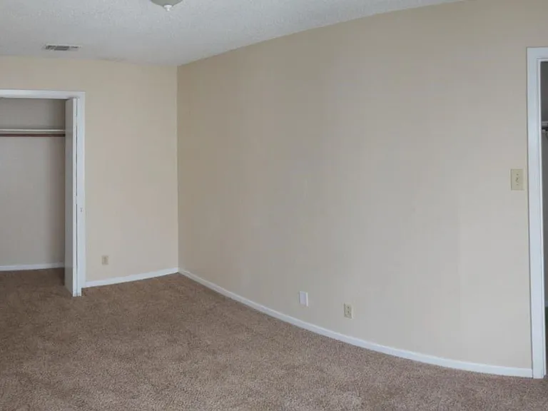 1701 Cedarview Circle — Photo 16