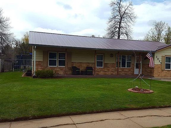 2nd image of 3625 Hall St