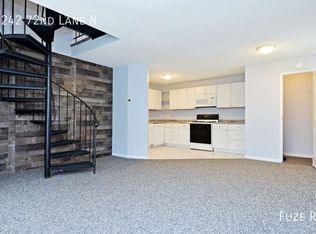 7242 72nd Ln N, Brooklyn Park, MN 55428