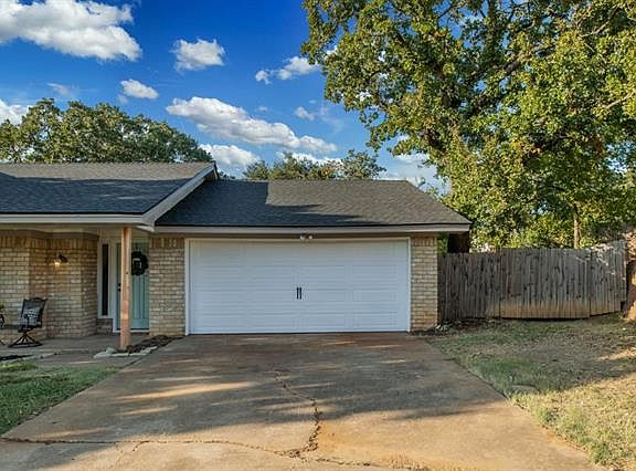 3rd image of 8205 Timberlane Ct