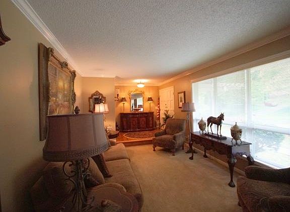 3rd image of 2539 Stoney Brook Ln NE