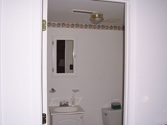 Powder room