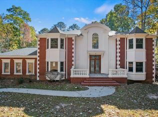 225 Hunters Vw, Roswell, GA 30075