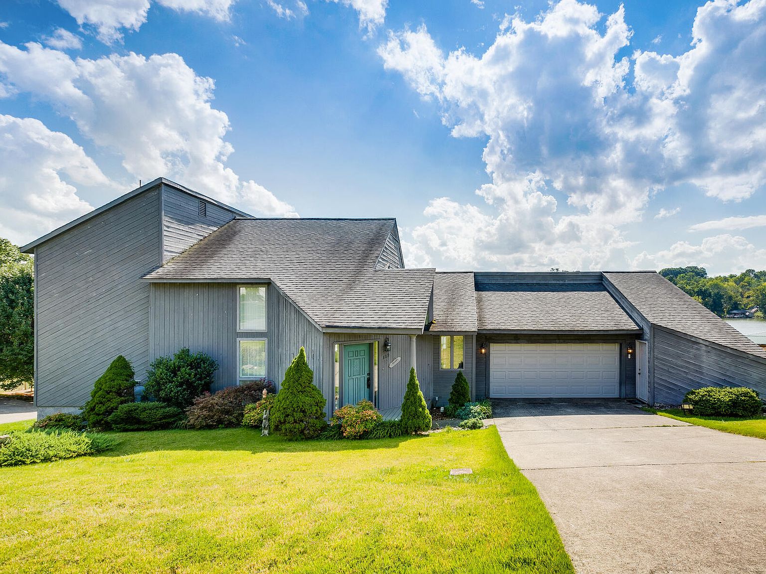 889 Summer Sound Rd, Piney Flats, TN 37686 MLS 9928590 Zillow