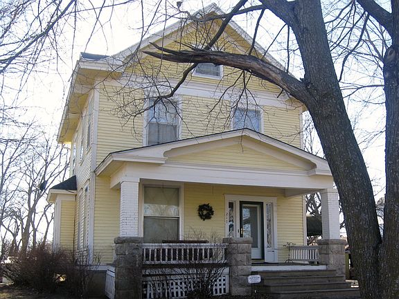 2nd image of 217 E 2nd St