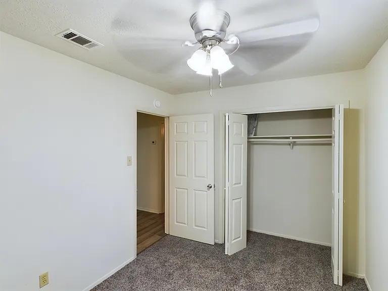 1403 Gramma Ct — Photo 8