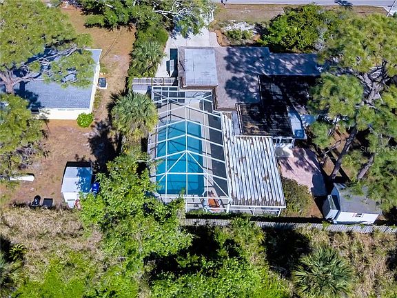 4th image of 1207 E Gate Dr