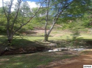 279 Beech Branch Rd, Gatlinburg, TN 37738