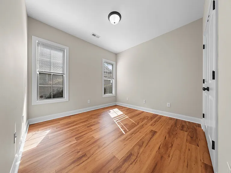 2202 E Oak Bridge Way — Photo 34