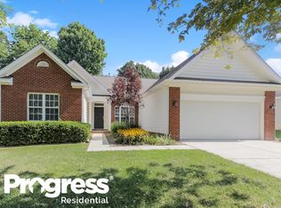 9322 Broken Pine Ln, Charlotte, NC 28269