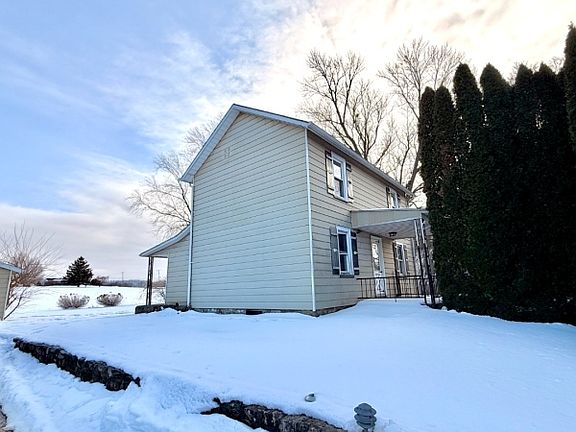 2nd image of 2720 River Rd