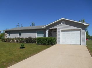 1904 Christopher Dr, West Plains, MO 65775