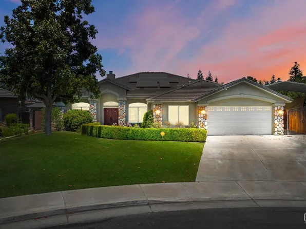 10100 Keeneland Ct, Bakersfield, CA 93312