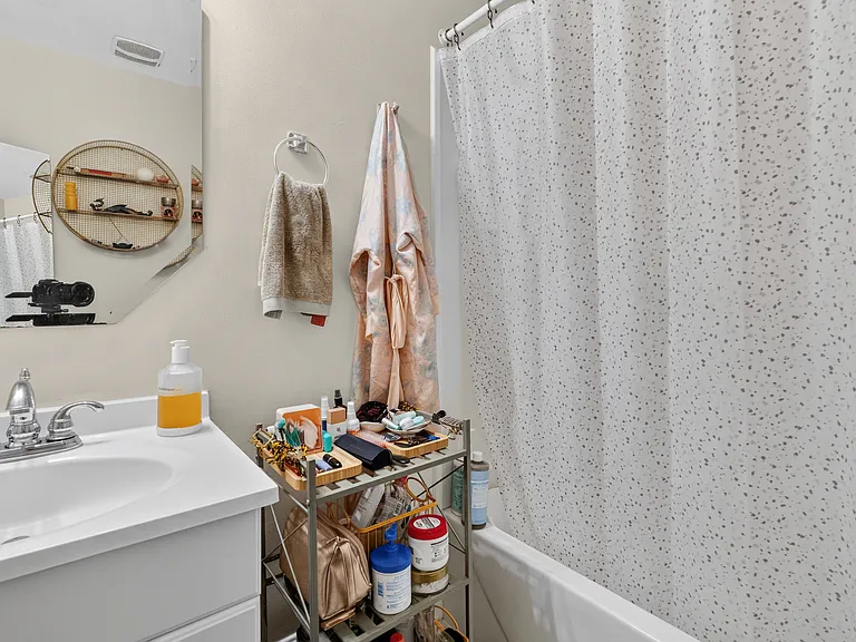 710 N 24th St #3 — Photo 10