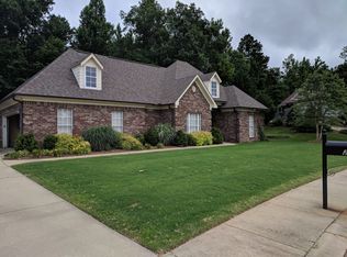 221 Taylor Dr, Taylor, MS 38673