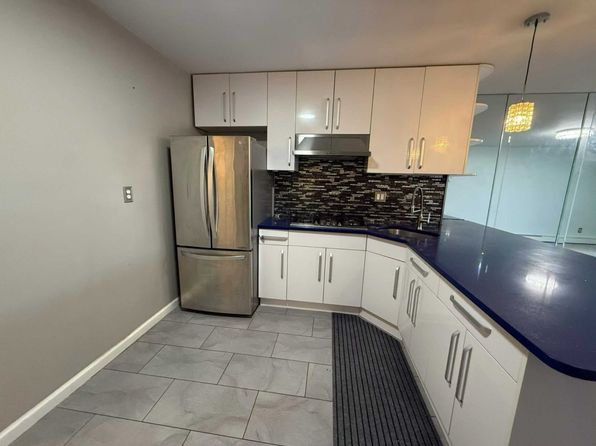 1310 84th St Suite 1