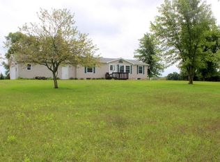 4131 N Bunn Rd, Jonesville, MI 49250