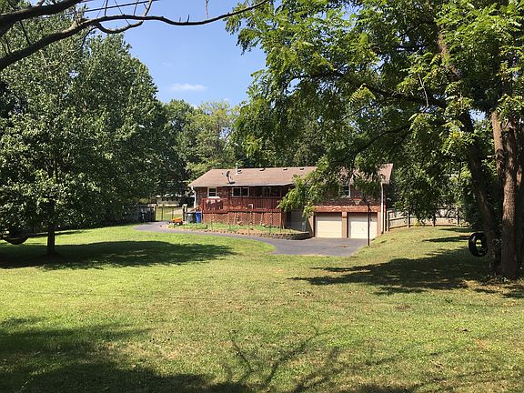 5th image of 2836 Southview Dr