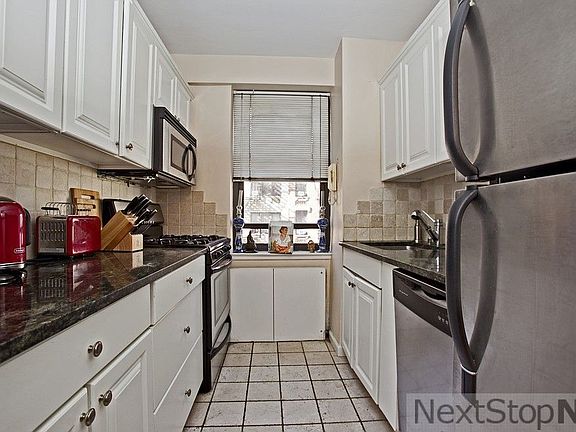 2nd image of 405 E 63rd St APT 4K
