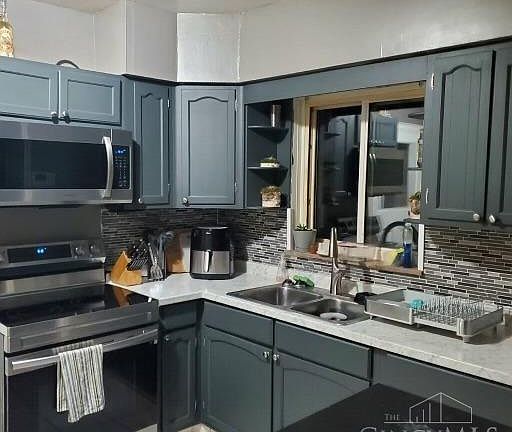 3rd image of 3753 Bonfield Dr
