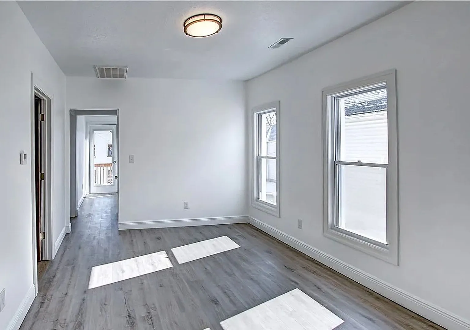 87th,W.1308 — Photo 3