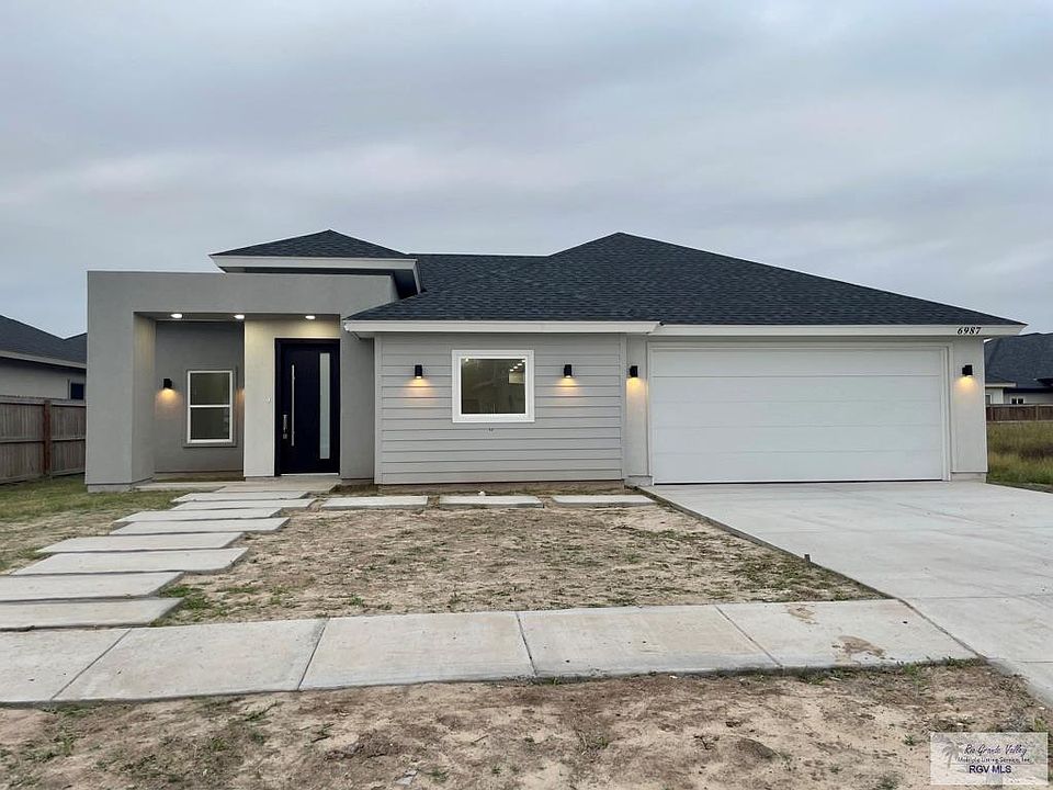 1st image of 6987 Heritage Oaks Dr