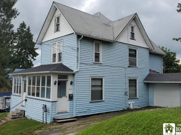 210 Welsh St, Kane, PA 16735