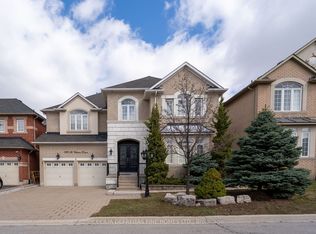 328 Saint Urbain Dr, Vaughan, ON L4H0M3