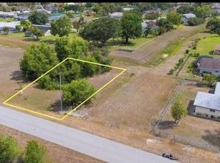 664 Manhattan St E, Lehigh Acres, FL 33974