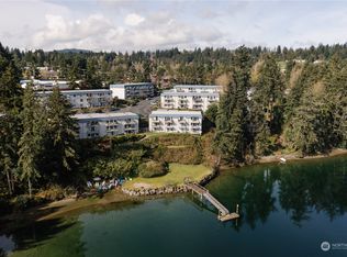 924 Shorewood Dr APT A4, Bremerton, WA 98312