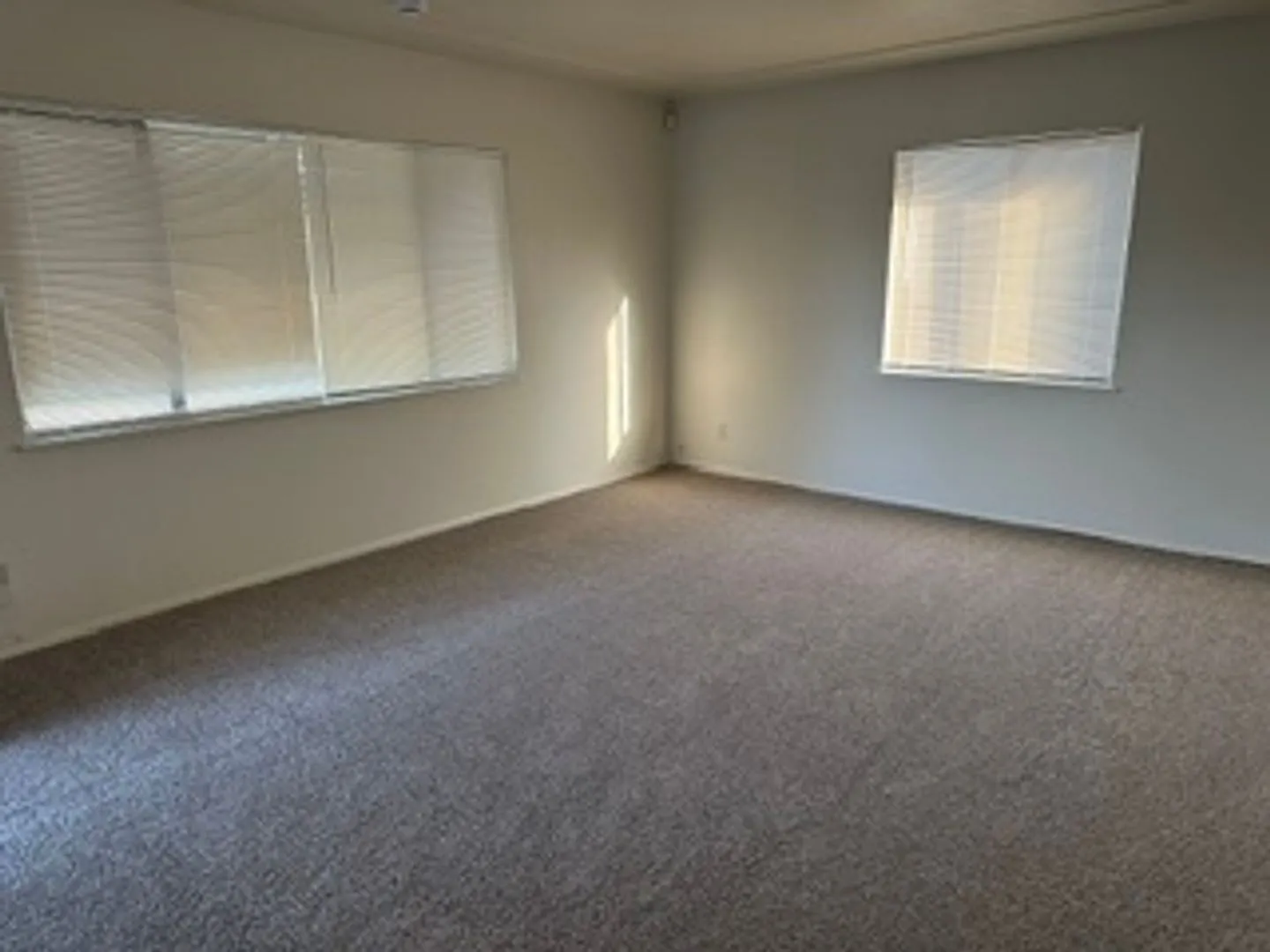 Tower District home, easy access to FWY 99 — Photo 4