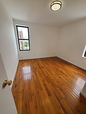 5th image of 1044 Ward Ave #3D