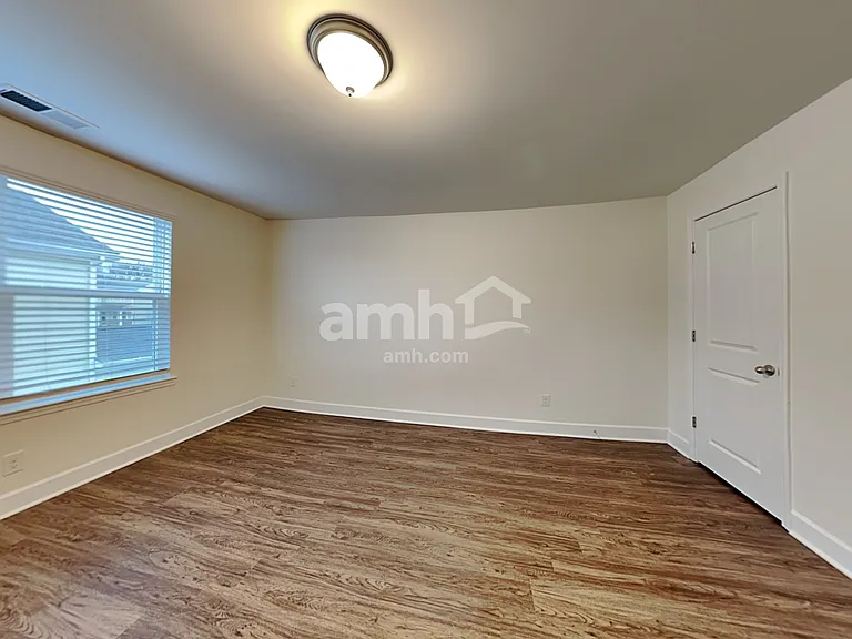 4329 Longfellow Dr — Photo 26
