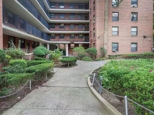 35-11 85th Street #6A, Jackson Heights, NY 11756