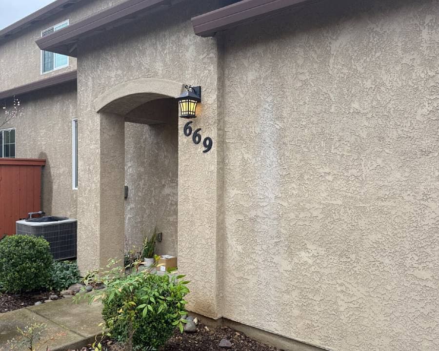 1st image of 669 Mission De Oro Dr