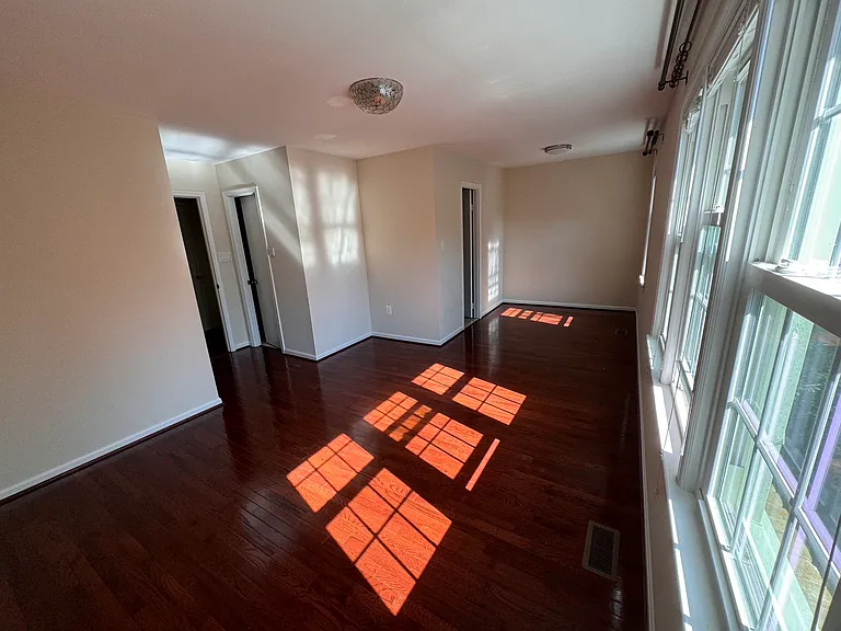 8985 Omega Ct — Photo 8
