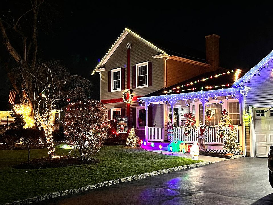 2nd image of 61 Thunder Rd