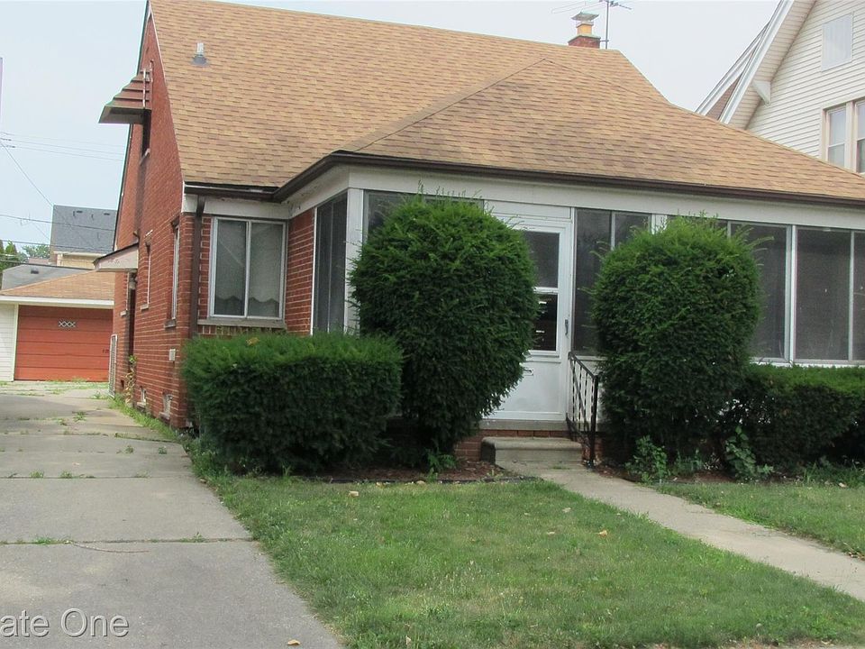 1st image of 4905 Maple St