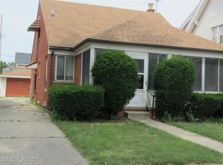 4905 Maple St, Dearborn, MI 48126