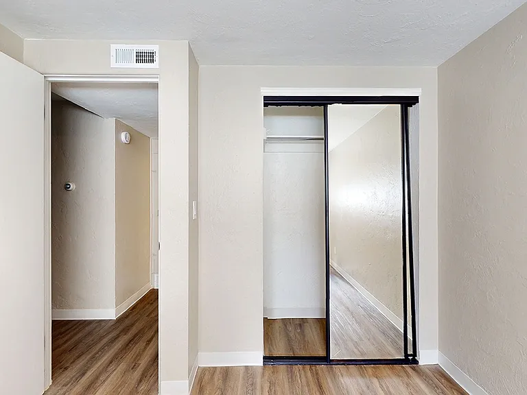 Brittany Manor — Photo 18