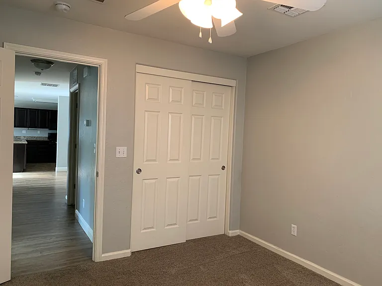 2423 W Corvina Ave — Photo 43