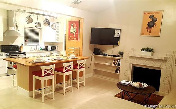 4th image of 20 NE 49th St #0