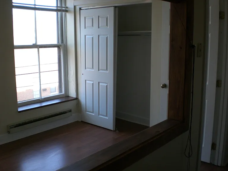 638 N High St — Photo 11