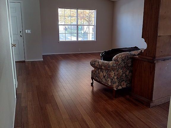 2nd image of 1209 Beechwood Dr