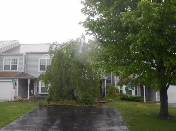 473 Trumbull Ct, Newtown, PA 18940